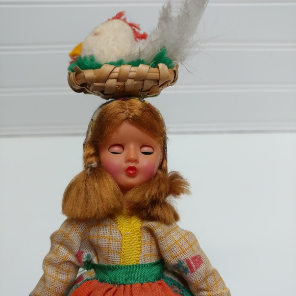 Vintage Portugal Girl Doll in Traditional Dress w/ Chicken Hat Souvenir Figurine - Picture 4 of 16